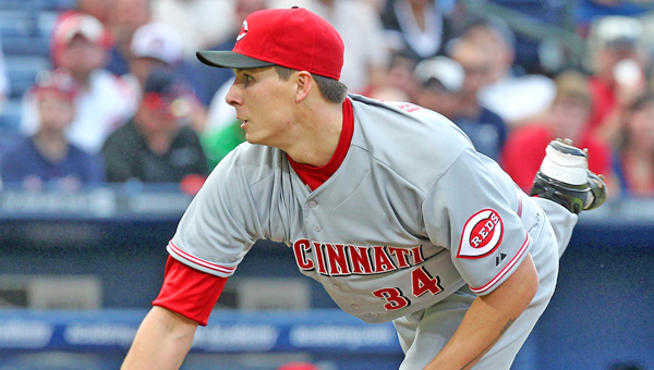 Cincinnati’s Homer Bailey outdueled two-time National League Cy Young winner Clayton Kershawn and the Reds beat the Los Angeles Dodgers 3-2 Wednesday. (MCT Direct Photos)