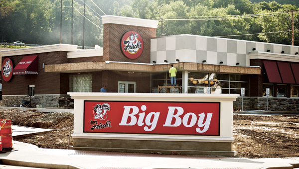 THE TRIBUNE/JESSICA ST JAMES With an opening date of Aug. 11 drawing near, work continues on the Frisch’s Big Boy on South Ninth Street.