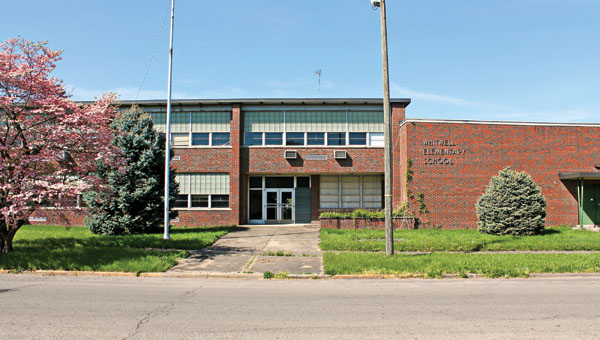The former Whitwell Elementary School on South Fifth Street will be the topic of tonight’s planning commission meeting as owner and developer Jack Hager wants it to be rezoned to Residential-3 status and turn it into apartments.