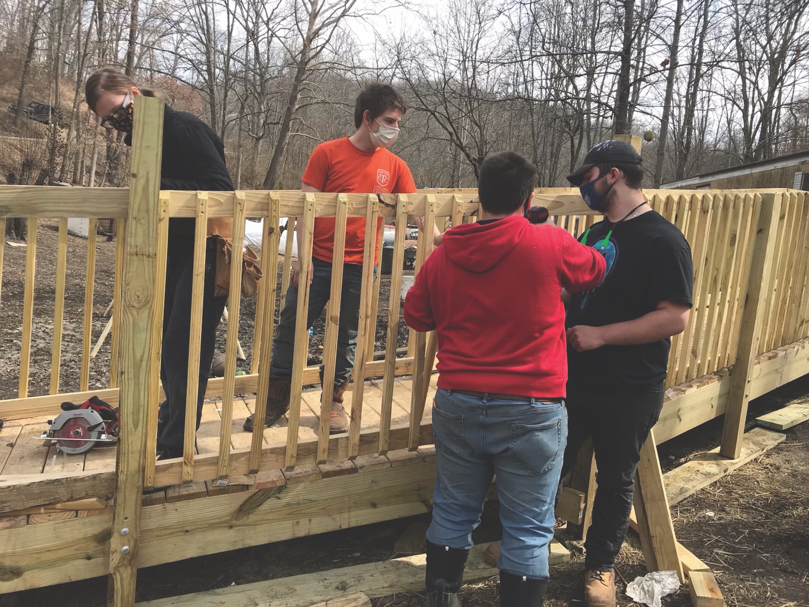CCTC students build ramp for Rock Hill student The Tribune The Tribune