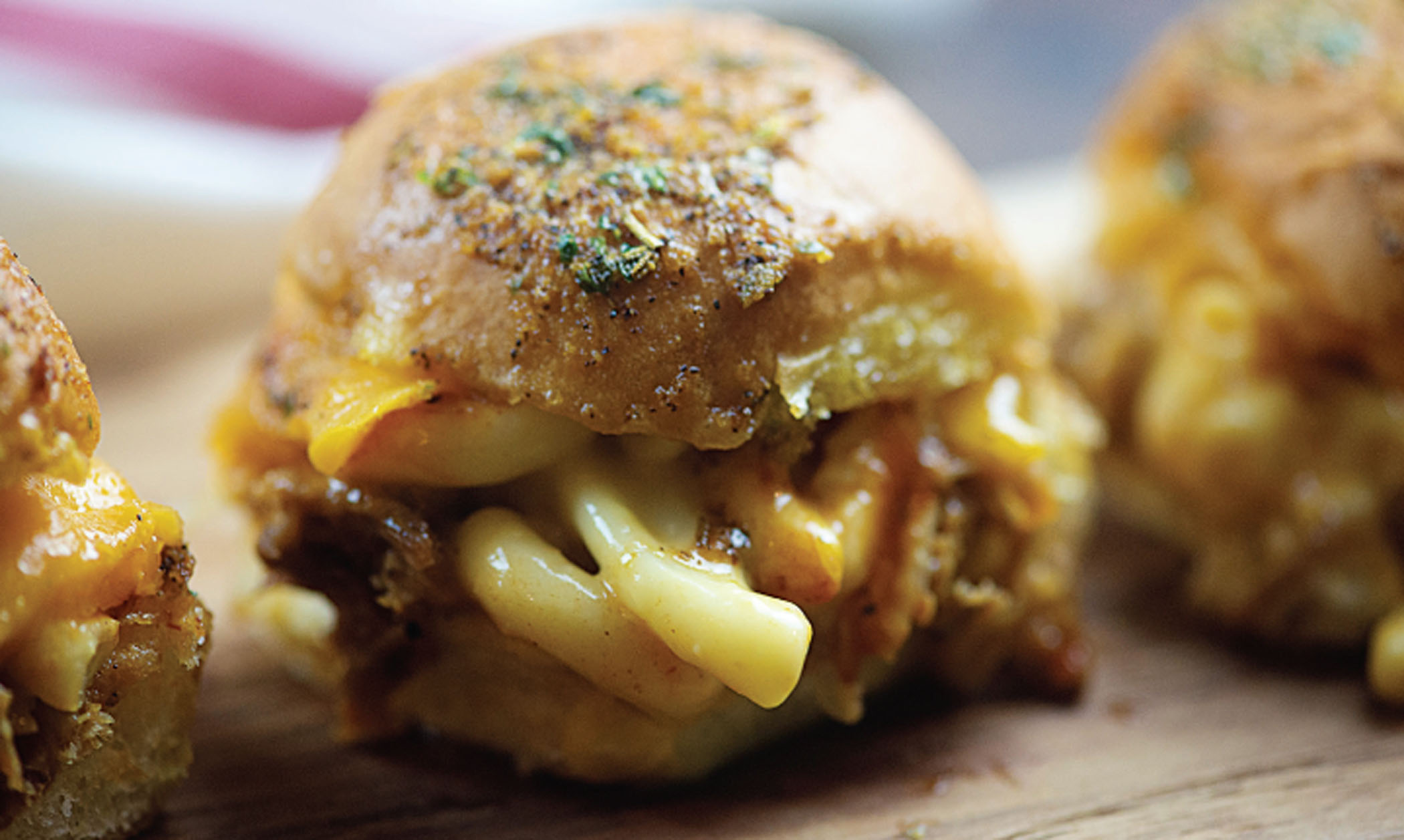 FOOD Pulled Pork Mac & Cheese Sliders, Fresh Strawberry Pie The Tribune The Tribune