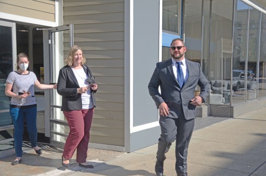 Gubernatorial candidate Whaley tours Ironton (WITH GALLERY) The